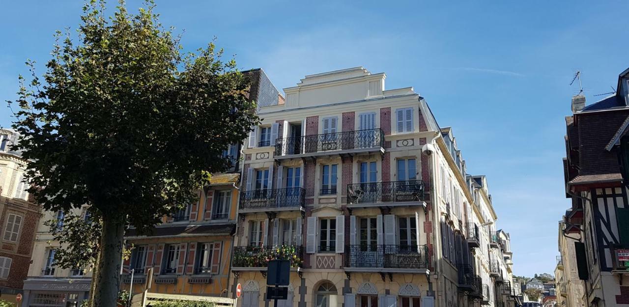 Duplex 50 M2 Au Pied Des Planches Διαμέρισμα Trouville-sur-Mer Εξωτερικό φωτογραφία